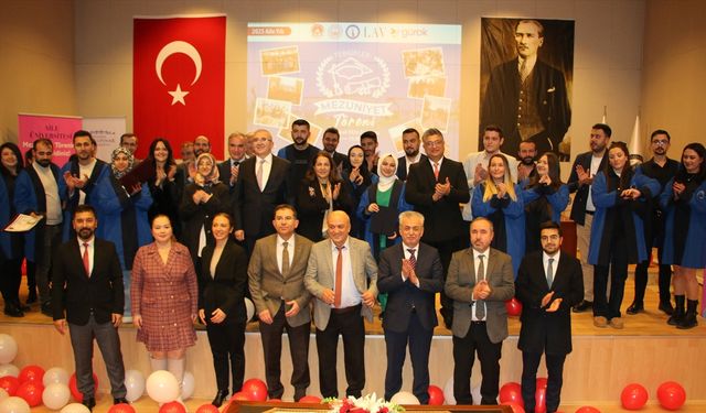 Kütahya'da "Aile Üniversitesi"nde mezuniyet töreni