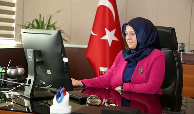 Manisa Celal Bayar Üniversitesi Rektörü Prof. Dr. Kibar, "Yılın Kareleri" oylamasına katıldı