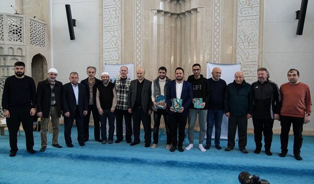 İzmir'de Uluslararası Kur'an-ı Kerim Güzel Okuma Yarışması !