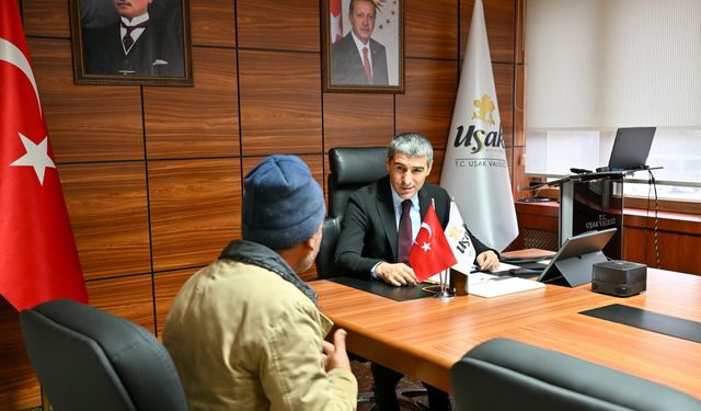 Uşak'ta derdi olan vatandaşlarla halk gününde buluştu!