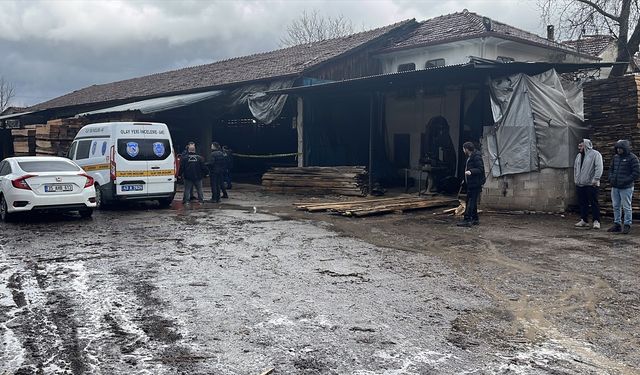 Simav'da tomruk biçme makinesinin üstüne düşen Ali Ertem öldü