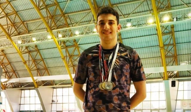 Uşak Spor Lisesi'nden Eymen Özdemir, 5 altın ve 2 gümüş madalya kazandı
