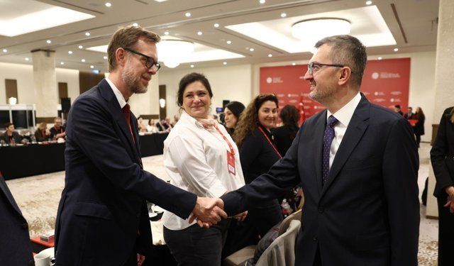 İletişim Başkanı Duran, uluslararası medya temsilcileriyle buluştu