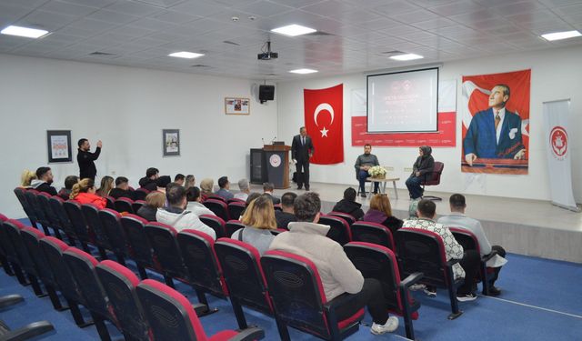Uşak’ta "Aile Buluşmaları" Rüzgarı: Yeni Evli Çiftler Bir Araya Geldi