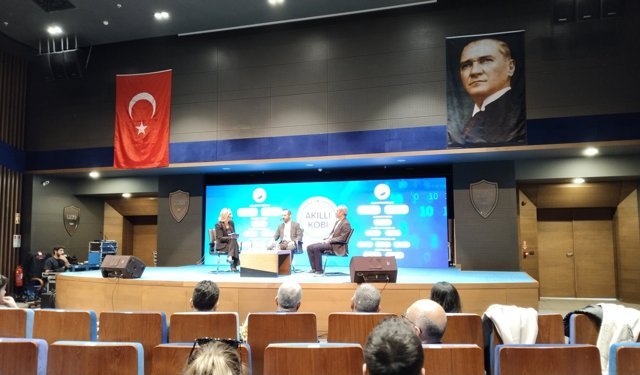 Uşak, son 10 yılda dijital dönüşüm ve online ticarette önemli adımlar attı