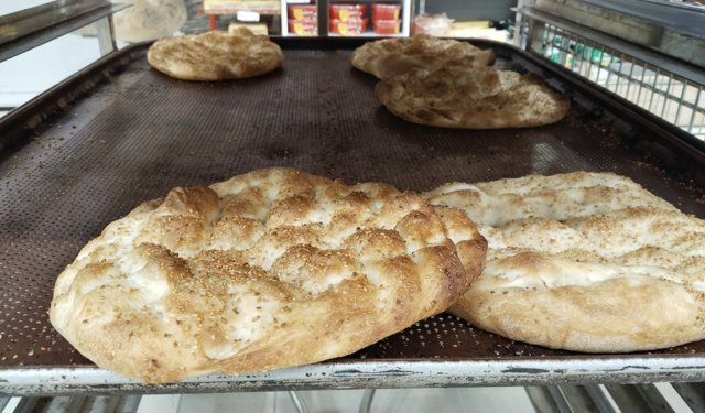 Uşak'ta Ramazan pidesi 30 TL, tahinli pide 200 liradan satılacak!