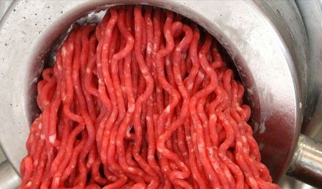 Uşak Halk Et'te kıymanın kilosu 650 lira olarak belirlendi