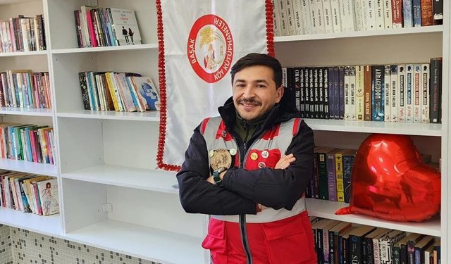 Uşak ve çevre illerdeki 30 köye kütüphane kurdu! Gezici kütüphane daha fonksiyonel hale gelmeli!