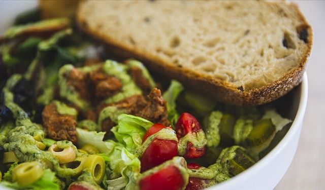 Yeme alışkanlığında yapılan değişiklik insan ömrünü 3 yıl uzatabiliyor