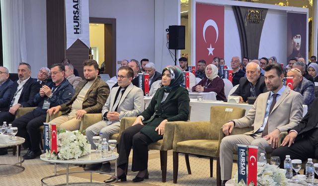 Hac ve umre bir ibadettir, sıradan turistik faaliyetlerle karıştırılmamalıdır!