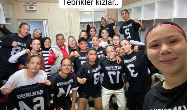 Uşak U17 Kadın Futbol Takımı, yarı finalde!
