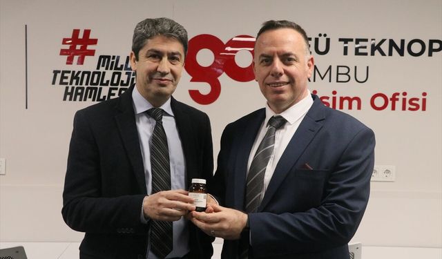 Prof. Dr. Sezai Şen ve Dr. Fatih Turan, demiri analiz edecek yeni bir malzeme üretti