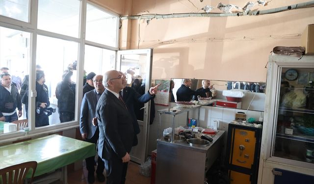 Uşak'ı sallayan Buldan depreminin ardından, bölgede inceleme