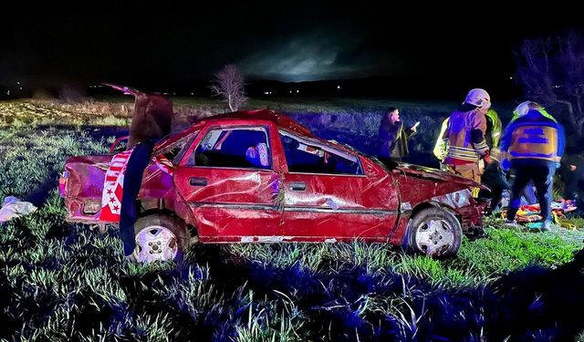 Kula Dereköy'deki kazada ağır yaralanan Uşaklı sürücü kurtarılamadı