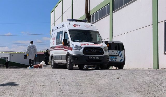 Uşak'ın komşusu Kütahya'daki geri dönüşüm tesisinde acı olay! 1 kişi yaşamını yitirdi