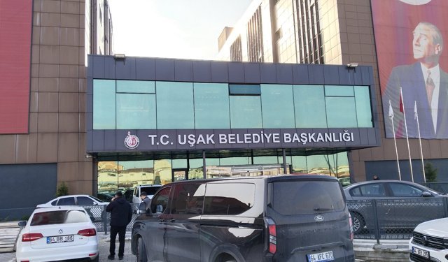Uşak Belediyesi operasyonunda yeni gözaltılar! Bir başkan yardımcısı daha gözaltında