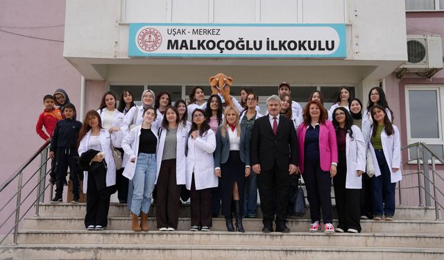 Uşak Tıp öğrencileri, Malkoçoğlu öğrencilerine hijyen eğitimi verdi