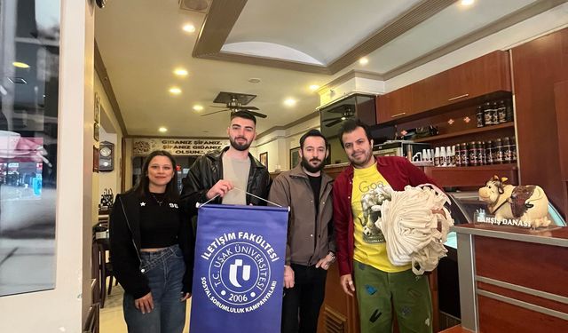 Uşak'taki esnafa ve vatandaşa bez çanta kültürünü aşılamak için çalışma yaptılar