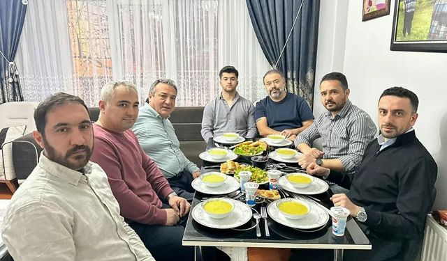 Himmet Yaşar iftarda gazi ailesiyle buluştu
