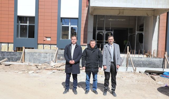 Fahrettin Tuğrul Uşak’ta yeni hizmet binasını yerinde inceledi