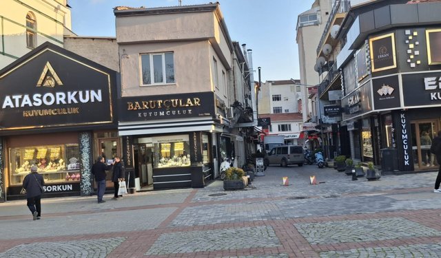 Uşak’a gram ve çeyrek yetişmiyor!