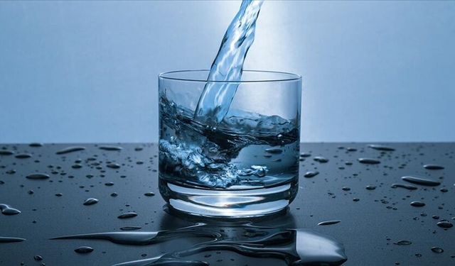 Oruç tutanlar sıvı ihtiyacını daha çok suyla gidermeliler