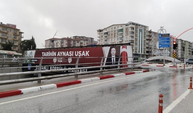 AK Parti İl Başkanı Himmet Yaşar: Önce Özkan Yalım'ın Uşak'ın her tarafına astığı fotoğraflardan başlayın!
