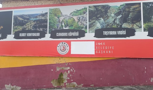 Uşak Belediyesi, Uşak Otogar'daki o isim ve imzaları sildi