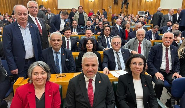 CHP Uşak İl Teşkilatı, partinin Ankara'daki İl Başkanları Toplantısı'na katıldı