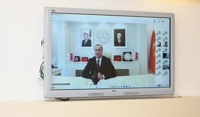 İçişleri Bakanlığı’nda  yapılan ‘okul güvenliği’ toplantısına Uşak İl Milli Eğitim Müdürü Halil Yücel’de katıldı