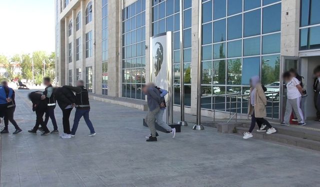 Uşak’ta geçtiğimiz son 4 gün içerisinde, yasaklı madde ticareti yapan 9 kişi tutuklandı
