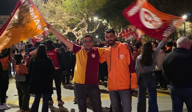 Uşak’ta Derbi Sonrası Coşku Tavan Yaptı! Galatasaray Şampiyonluk Kapısını Araladı!
