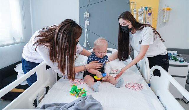 Kadir Efe bebek, erişkin ince bağırsak nakliyle sağlığına kavuştu
