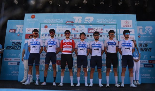 Ege'nin gözde bölgesi Datça Yarımadası'nda 61'inci Cumhurbaşkanlığı Bisiklet Turu başladı