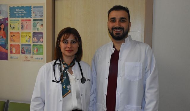 Üniversitede tanışan tıpçı çift, Afyon Sandıklı'da çalışıyor