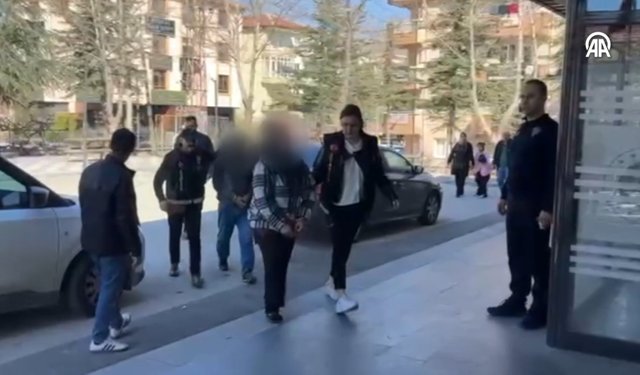 Afyon'da halı silkeleme kavgası ölümle bitti! Cemil ve Sevim Gül Bodur'un ölümü kenti yasa boğdu!