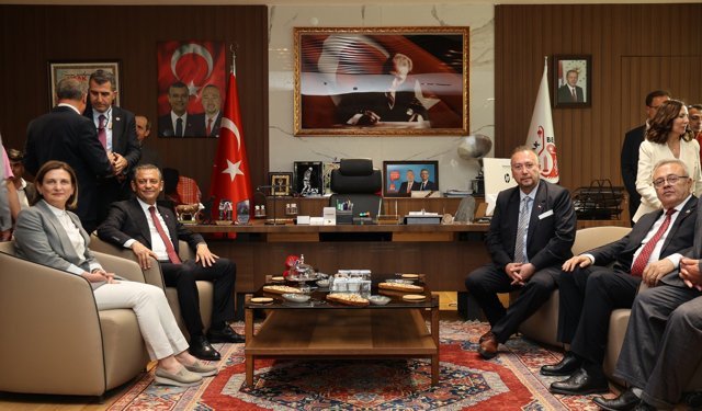 Uşak operasyonu sonrası, CHP Genel Merkezi mecbur kaldığı için Yalım'ı ihraç etti!