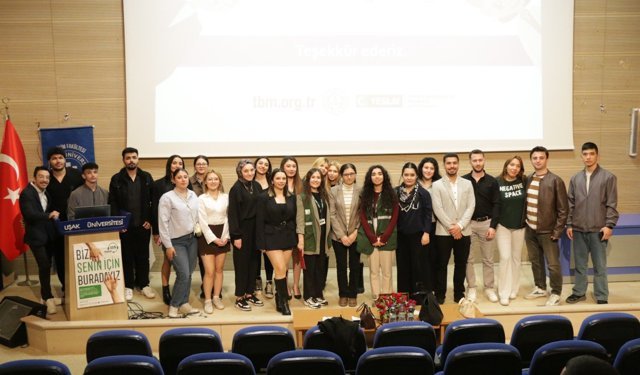 Uşak Üniversitesi’nde tütün bağımlılığı konferansı yapıldı