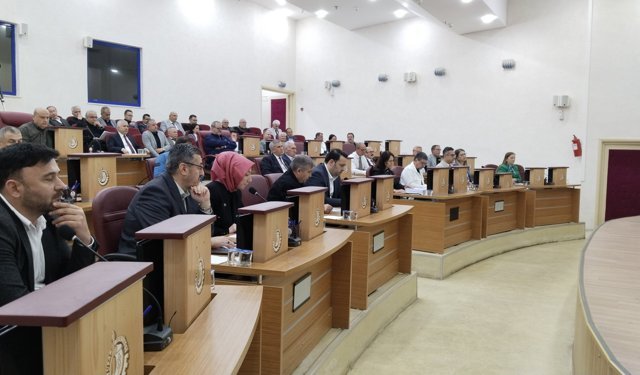 Uşak Belediye Meclisi'ndeki yedek üyeler henüz görev almayacak!