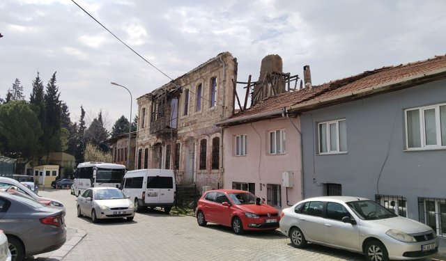 Uşak'taki tarihi evler çökmeden yeniden ayağa kaldırılmalı!