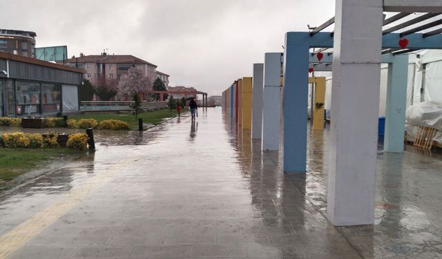 Uşak'ta 5 gün boyunca yağışlı ve serin hava hakim olacak
