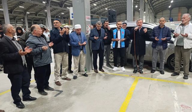 Uşak’tan kutsal yolculuğa uğurlanan ilk Hac Kafilesi yola çıktı