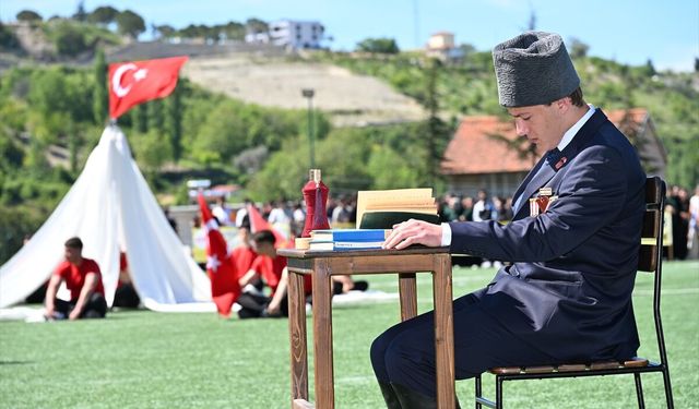 Uşak'ın yakın komşuları Demirci, Selendi ve Alaşehir'de bayram coşkusu