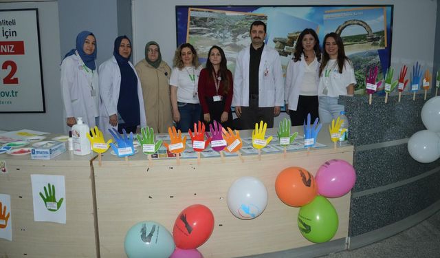 Dünya El Hijyeni Günü, Uşak’ta parmak boyama aktivitesiyle kutlandı
