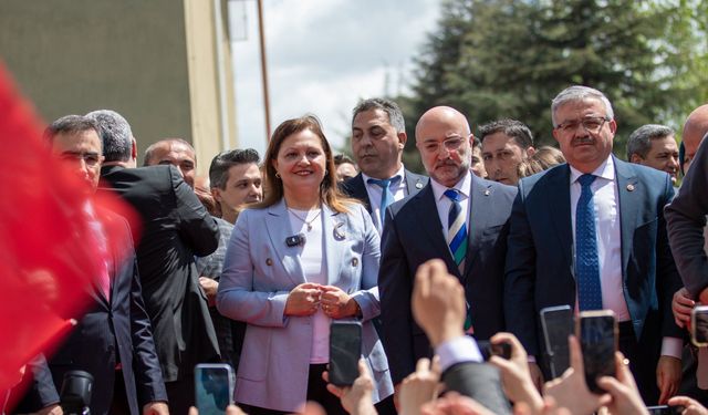 AK Partili Burcu Köksal, Uşak’ın komşusu Afyon’u yeniden inşa edeceklerini vurguladı