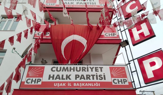 Uşak CHP'de yönetimi belirleyen delegelerin büyük çoğunluğunun yakınları Uşak Belediyesi ile bağlantılı