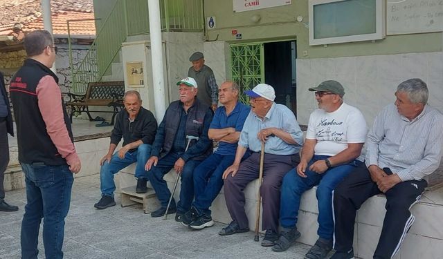 Uşak İl Tarım ve Orman Müdürü Serkan Bilir bu haftaki Cuma buluşmasını Demirören Köyü’nde gerçekleştirdi