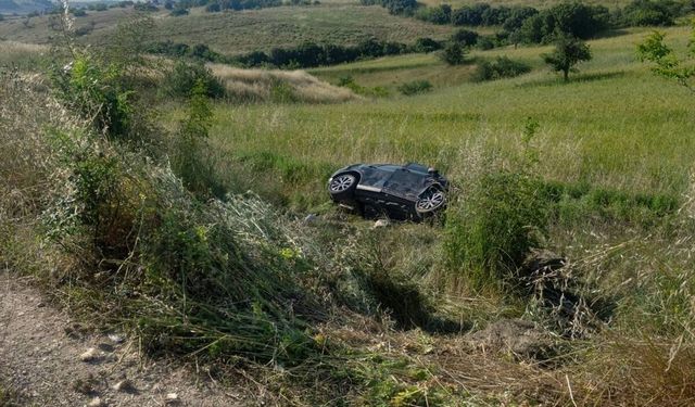 Ortabağ Köyü yakınında tarlaya devrilen araçta 1 kişi hayatını kaybetti