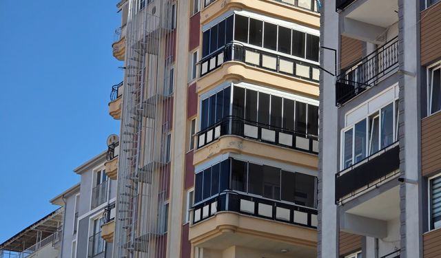 Uşak’ta binlerce ev sahibine Yargıtay şoku! Cam balkonlar ‘kaçak yapı’ sayılacak