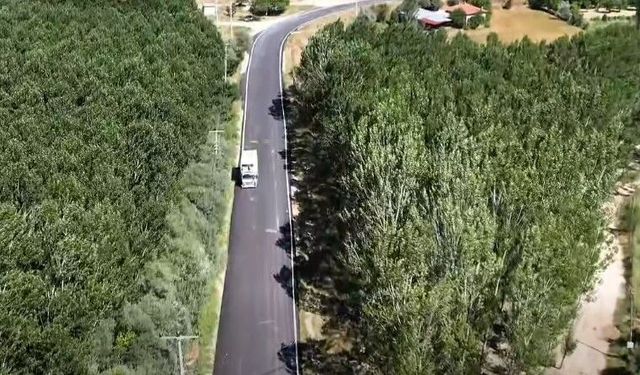 Uşak İl Özel İdaresi'nden Sivaslı köylerine konforlu ve güvenli yol: BSK çalışmaları bitirildi